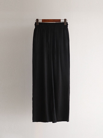   㸮 [size:F(55~66)]